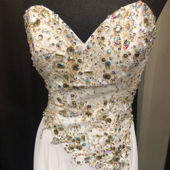 Wow $225 Strapless/straps Ivory Size 6 Pageant . Gown by Envious last reduction - Picture 3 of 16